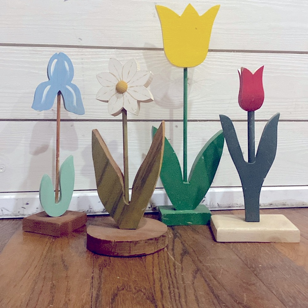 Vintage Lot of wooden flowers Easter decor tulip daisy daffodil